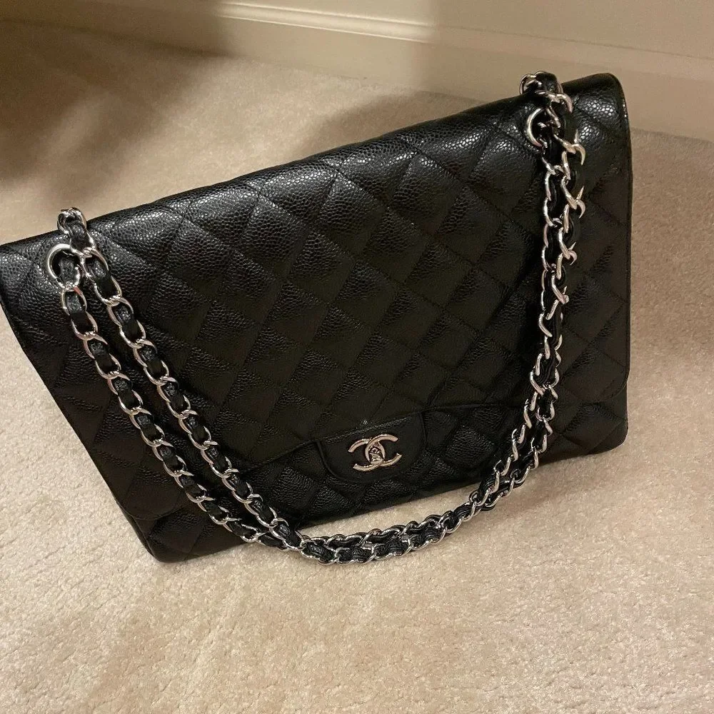 CHANEL maxi classic bag - Picture 6 of 7